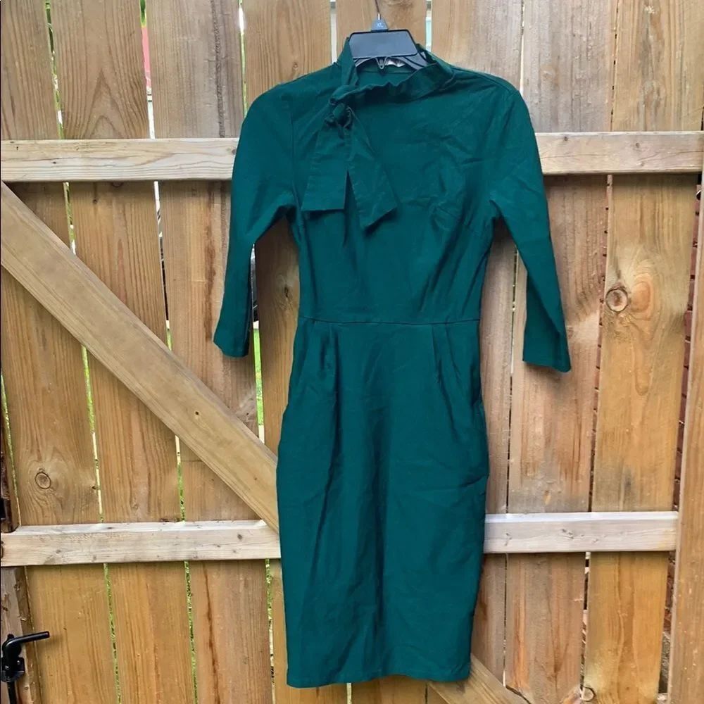 Green Sheath Dress with Mock Neck and 3/4 Sleeves